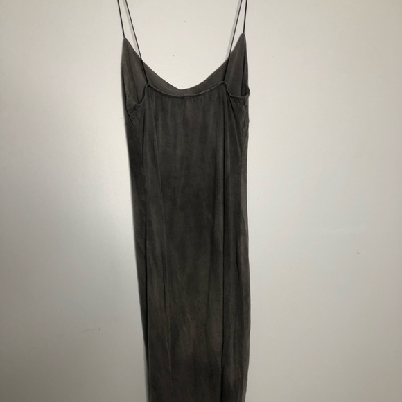 Grey suede dress - Picture 2 of 6
